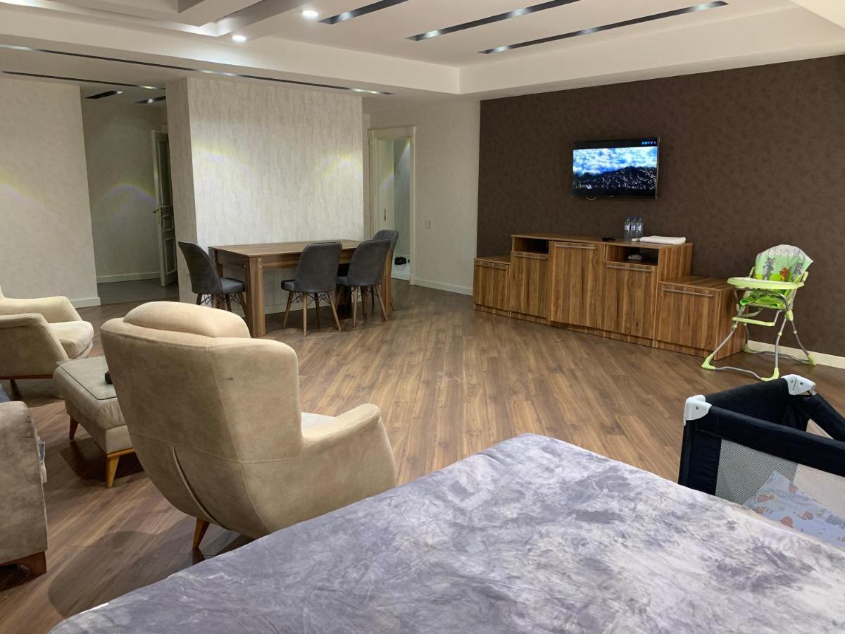 Park Azure Apartment Deluxe 2 Bedroom Baku Luaran gambar