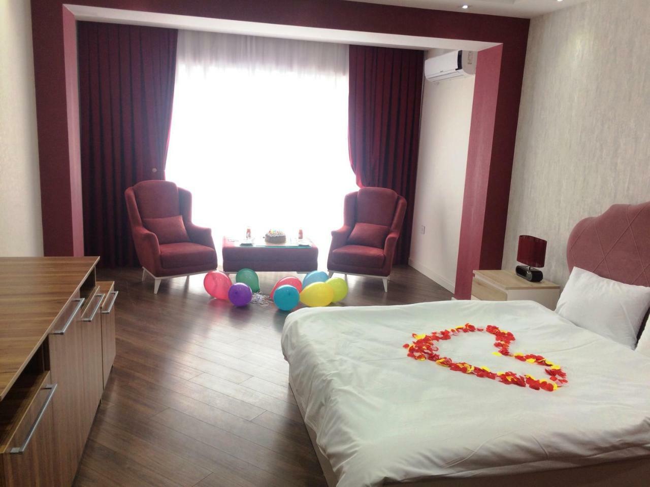 Park Azure Apartment Deluxe 2 Bedroom Baku Luaran gambar